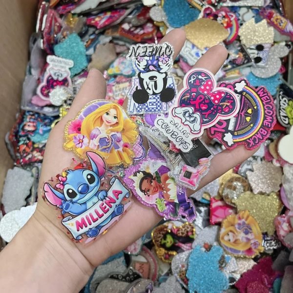 f4a2c2eb19f105089291105f0ad0355c_C56D1987-A235-4B09-B99A-06643E8D6619_v=1737030815&width=713 Glitter Acrylic Random Mixed